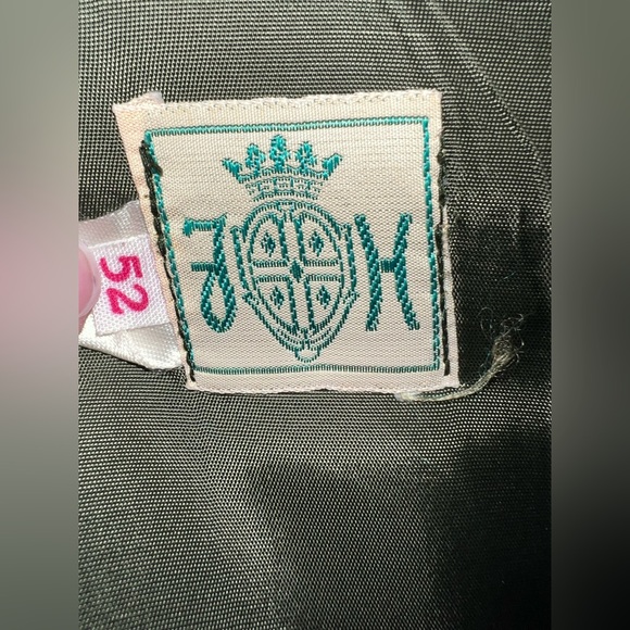 DONATED Vintage Green 100% Wool Skirt - Picture 5 of 11